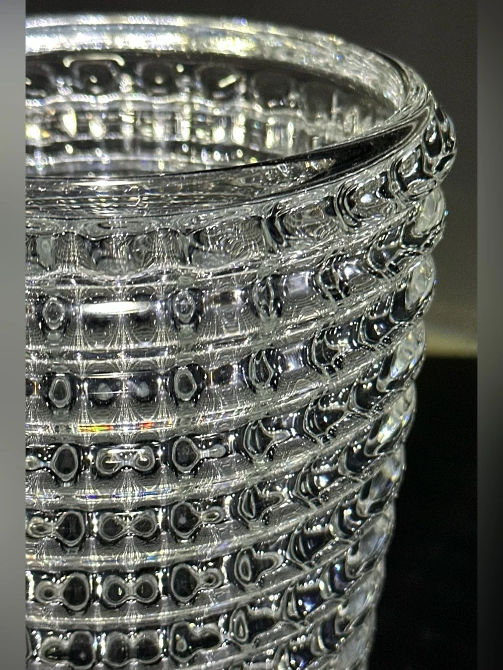 NEW SPARKLING LARGE FINE CRYSTAL VASE 11 in TALL LUXURY FLOWER ARRNGMNT EYE CUT
